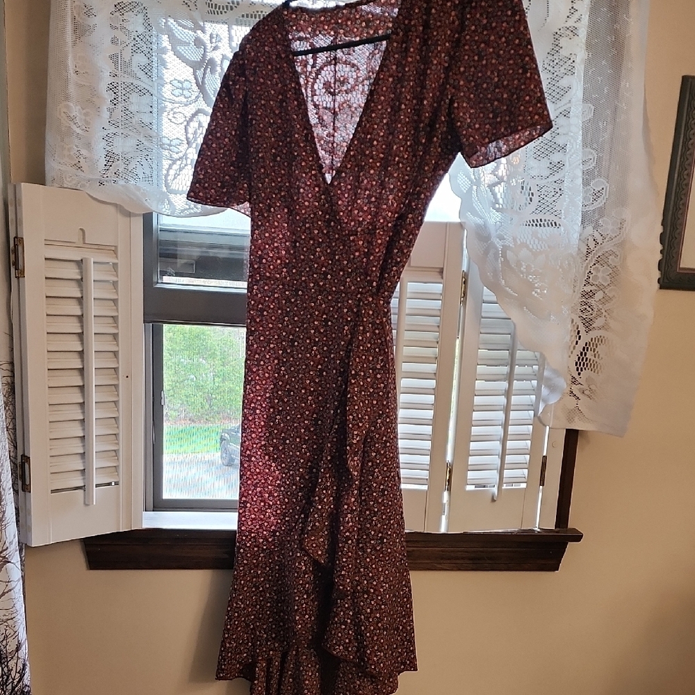 Elegant Floral Wrap Dress